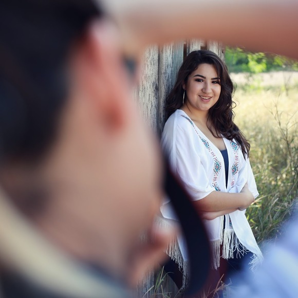 Meet your Posher, Lucila - Picture 1 of 1